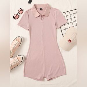 SHEIN EZwear Half Zipper Placket Solid
Romper